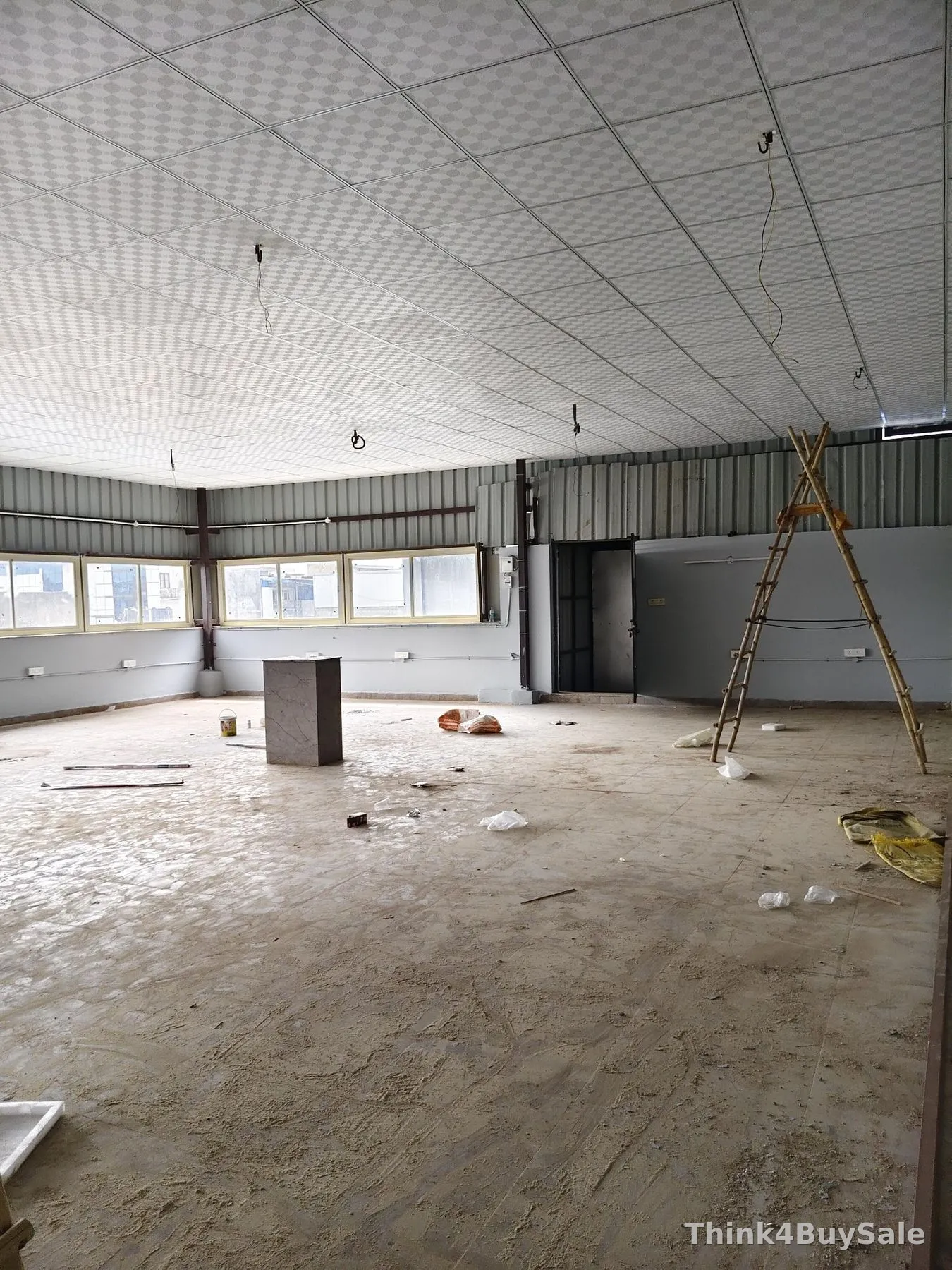 2,200 sq.ft Warehouse for Rent in Sector 63, Noida